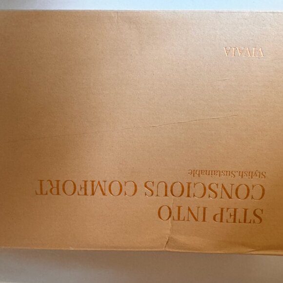 VIVAIA Women Square-toe Water Repellent Ankle Boots (Ryan Pro) Navy Size 7.5 US - Picture 7 of 7